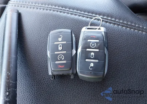 2019 Ram 1500 Big Horn/Lone Star 4X4 5'7 Box из США, поврежденный, VIN 1C6RRFFG1KN699043